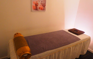 oil massage in spacious rooms